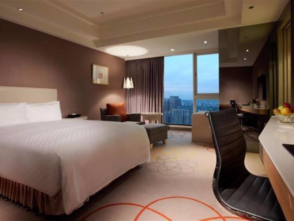 Hotel Royal Hsinchu Exterior photo Deluxe Room