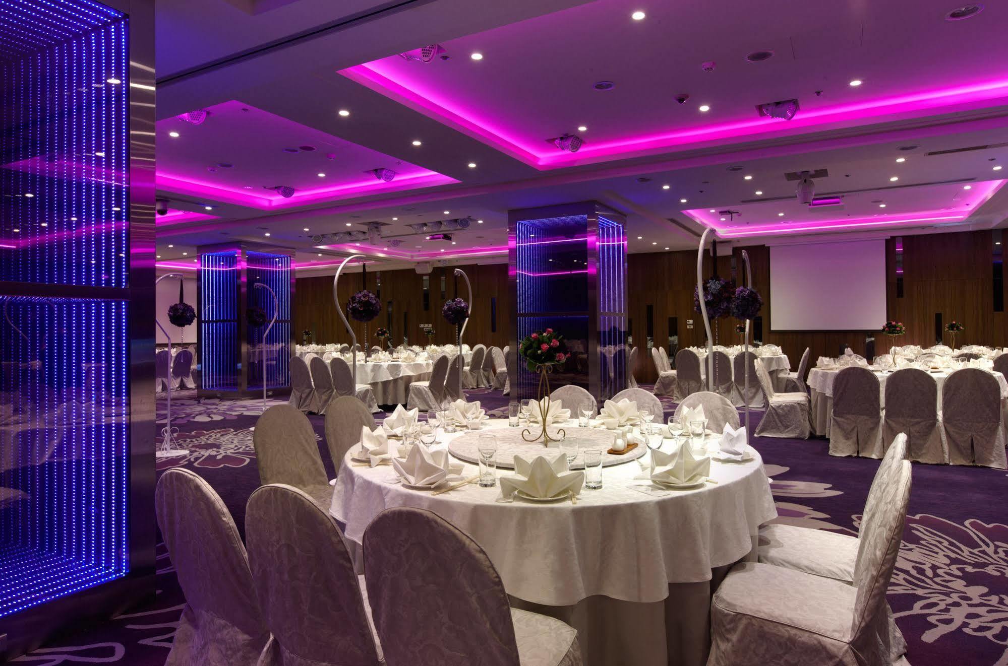 Hotel Royal Hsinchu Exterior photo The ballroom