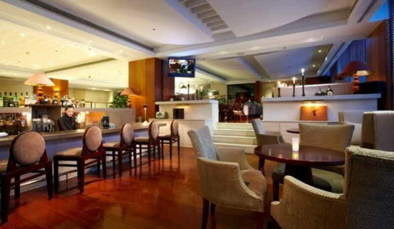 Hotel Royal Hsinchu Exterior photo The interior of the lounge